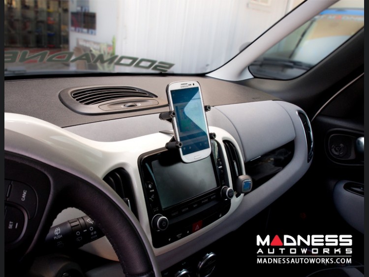 FIAT 500L Phone Mount Dashboard Mount Style 500 MADNESS Auto